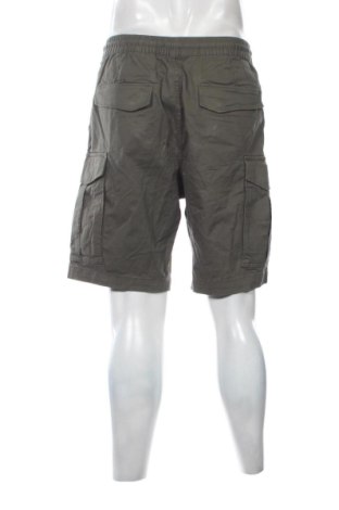 Ανδρικό κοντό παντελόνι H&M, Μέγεθος M, Χρώμα Πράσινο, Τιμή 17,99 €
