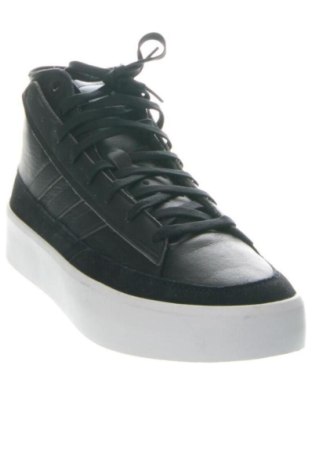 Férfi cipők
 Adidas, Méret 45, Szín Fekete, Ár 51 919 Ft