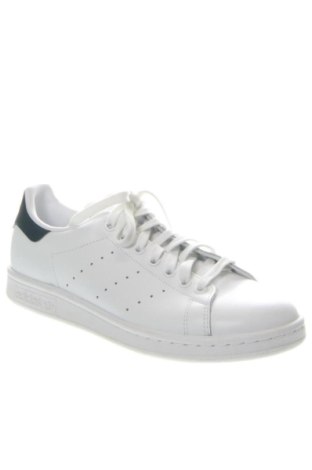 Férfi cipők
 Adidas Originals, Méret 41, Szín Fehér, Ár 51 919 Ft