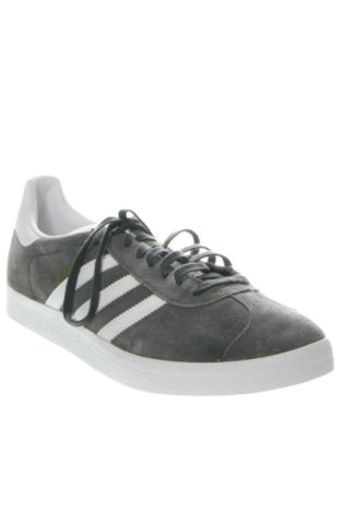 Férfi cipők
 Adidas Originals, Méret 46, Szín Szürke, Ár 51 919 Ft