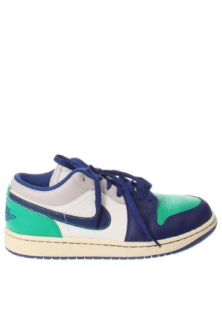 Încălțăminte bărbătească Air Jordan Nike, Mărime 44, Culoare Multicolor, Preț 744,99 Lei