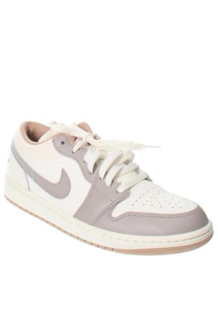 Obuwie męskie Air Jordan Nike, Rozmiar 42, Kolor Kolorowy, Cena 589,99 zł