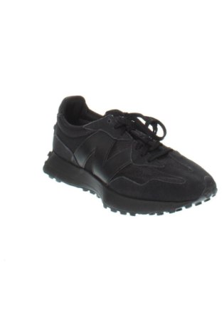 Férfi cipők
 New Balance, Méret 42, Szín Fekete, Ár 51 919 Ft