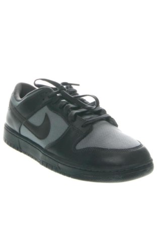 Férfi cipők
 Nike, Méret 48, Szín Sokszínű, Ár 39 549 Ft