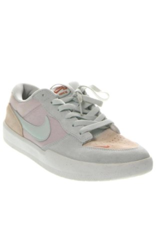 Мъжки обувки Nike, Размер 42, Цвят Многоцветен, Цена 84,36 €