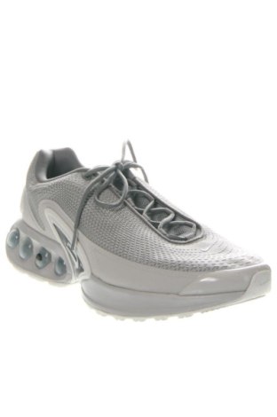 Férfi cipők
 Nike, Méret 49, Szín Szürke, Ár 51 919 Ft