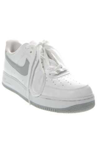 Férfi cipők
 Nike, Méret 46, Szín Fehér, Ár 41 629 Ft