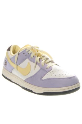 Férfi cipők
 Nike, Méret 44, Szín Sokszínű, Ár 41 629 Ft