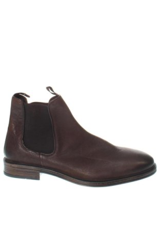 Férfi cipők
 Pier One, Méret 45, Szín Barna, Ár 27 669 Ft