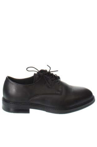 Férfi cipők
 Selected Homme, Méret 45, Szín Fekete, Ár 38 369 Ft