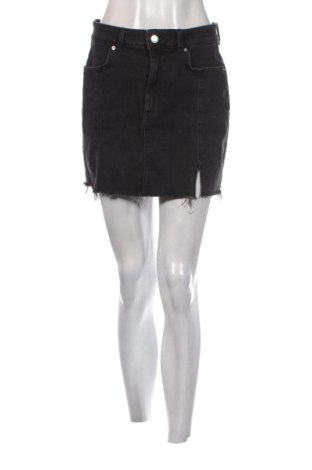 Пола Bershka, Размер M, Цвят Черен, Цена 15,33 €