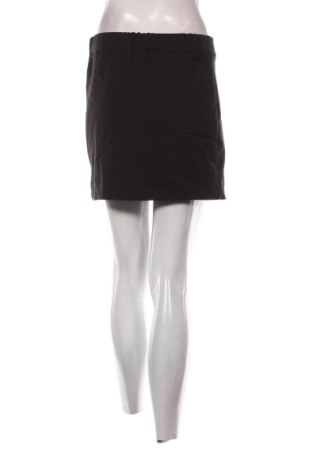 Пола Bershka, Размер M, Цвят Черен, Цена 4,60 €