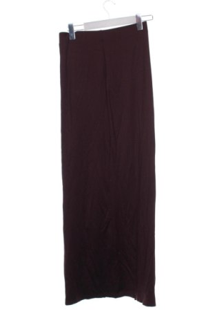 Пола Bershka, Размер XS, Цвят Лилав, Цена 8,71 €