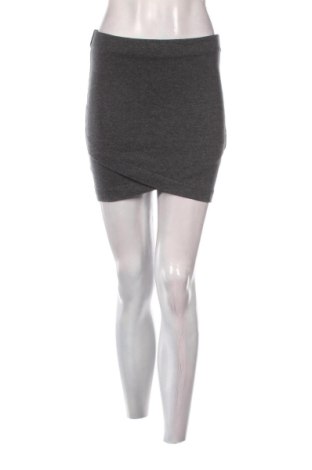 Пола H&M, Размер S, Цвят Сив, Цена 10,00 €