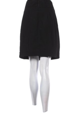 Пола H&M, Размер S, Цвят Черен, Цена 4,60 €