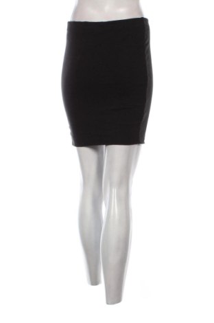 Sukně H&M, Velikost S, Barva Černá, Cena  129,00 Kč