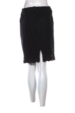 Пола Leon, Размер M, Цвят Черен, Цена 5,00 €