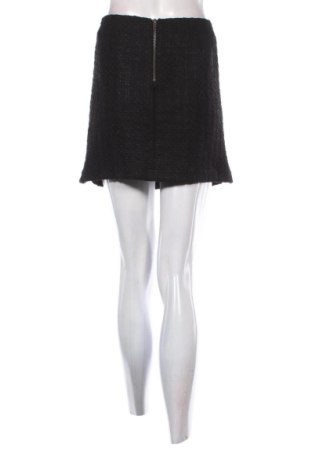 Пола Naf Naf, Размер S, Цвят Черен, Цена 56,34 €