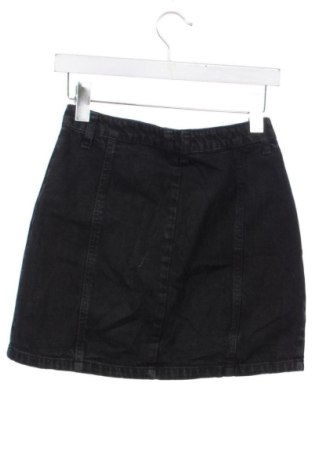 Пола Stradivarius, Размер XS, Цвят Черен, Цена 15,33 €