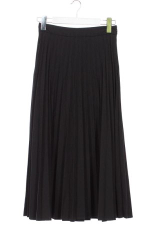 Пола Stradivarius, Размер XS, Цвят Черен, Цена 10,00 €