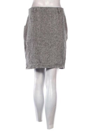 Пола Unbranded, Размер M, Цвят Многоцветен, Цена 10,00 €