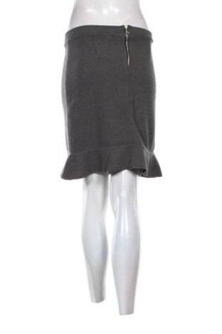 Пола Unbranded, Размер S, Цвят Сив, Цена 4,60 €