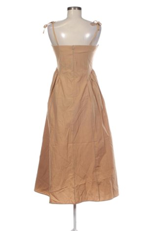 Kleid Adrom, Größe M, Farbe Braun, Preis 25,99 €