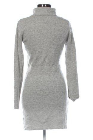 Šaty  Ajc, Velikost M, Barva Šedá, Cena  159,00 Kč