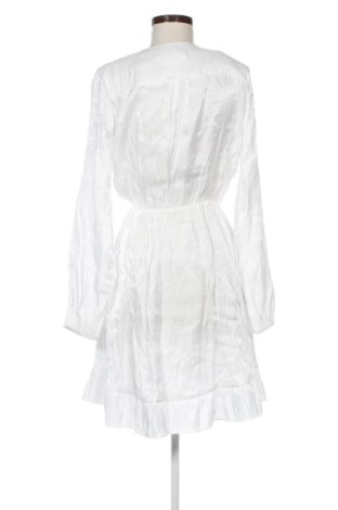 Рокля Ambika, Размер M, Цвят Бял, Цена 20,45 €