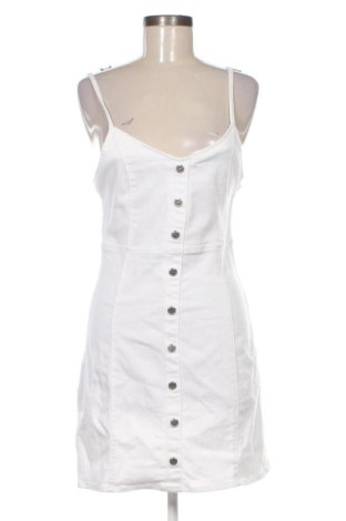 Ruha Amisu, Méret M, Szín Fehér, Ár 8 264 Ft