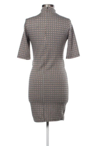 Рокля Amisu, Размер S, Цвят Многоцветен, Цена 5,62 €