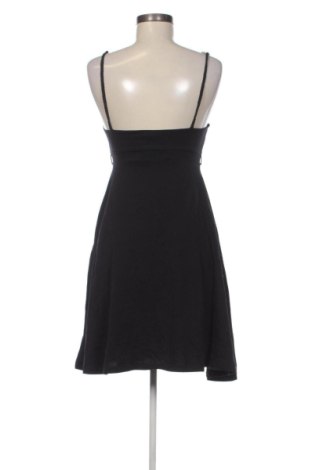 Ruha Amisu, Méret M, Szín Fekete, Ár 8 264 Ft