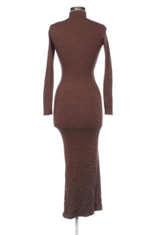 Рокля Amisu, Размер M, Цвят Кафяв, Цена 11,89 €