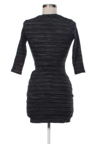 Kleid Bershka, Größe XS, Farbe Mehrfarbig, Preis 25,99 €