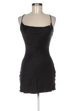 Sukienka Bershka, Rozmiar S, Kolor Czarny, Cena 97,99 zł