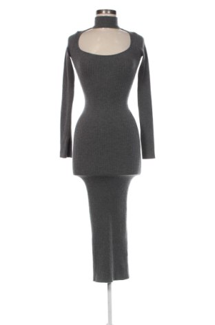 Рокля Bershka, Размер XS, Цвят Сив, Цена 20,45 €