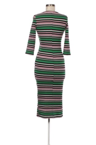 Рокля Bershka, Размер S, Цвят Многоцветен, Цена 9,20 €