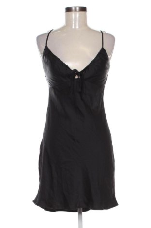 Rochie Bershka, Mărime M, Culoare Negru, Preț 123,99 Lei