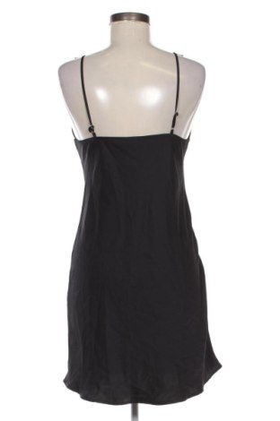 Rochie Bershka, Mărime M, Culoare Negru, Preț 123,99 Lei