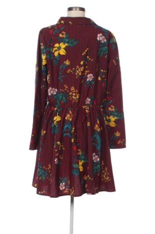 Kleid Boohoo, Größe L, Farbe Mehrfarbig, Preis € 26,99