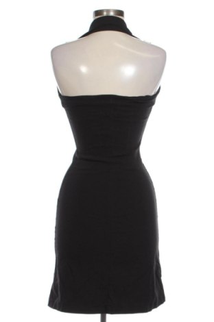 Sukienka Chicoree, Rozmiar S, Kolor Czarny, Cena 42,87 zł