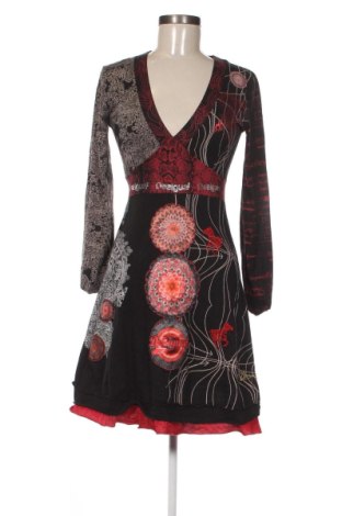 Рокля Desigual, Размер M, Цвят Многоцветен, Цена 42,43 €