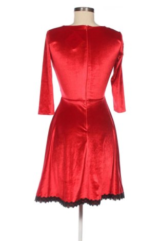 Kleid FIRST, Größe S, Farbe Rot, Preis € 13,81