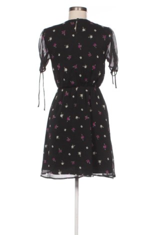 Рокля Gina Tricot, Размер S, Цвят Многоцветен, Цена 37,40 €