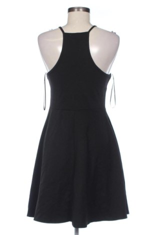 Sukienka Gina Tricot, Rozmiar L, Kolor Czarny, Cena 46,99 zł