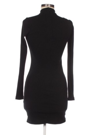 Rochie Guess, Mărime S, Culoare Negru, Preț 255,99 Lei