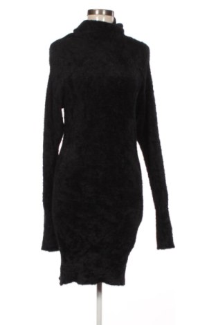 Šaty  Guess, Velikost M, Barva Černá, Cena  859,00 Kč