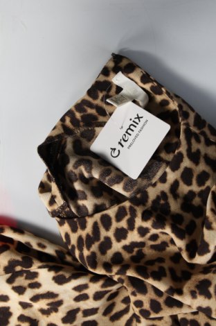 Рокля H&M, Размер XS, Цвят Многоцветен, Цена 5,62 €