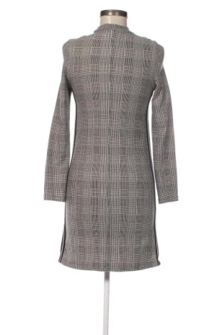 Рокля H&M, Размер XS, Цвят Многоцветен, Цена 4,60 €