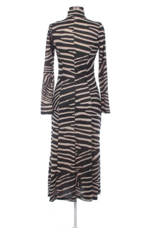 Rochie H&M, Mărime S, Culoare Multicolor, Preț 123,99 Lei